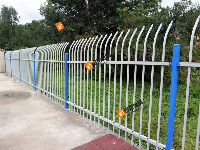 防攀爬鋅鋼護欄